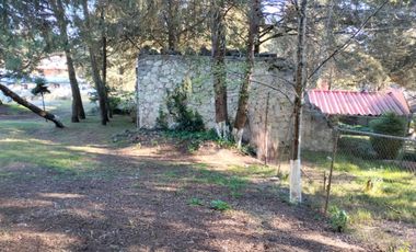 Terreno en venta en exclusivo Fraccionamiento Bosques de San Cayetano Hidalgo