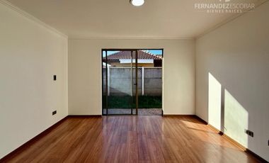 SAN ESTEBAN - VENDE CASA 3D 2B 2E COND. LOS SOLARES