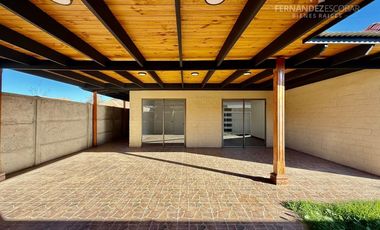 SAN ESTEBAN - VENDE CASA 3D 2B 2E COND. LOS SOLARES