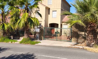 Venta de Hermosa Casa de 3 Pisos en Condominio Valle Lo Campino – Quilicura | 189 m², 4D / 3B / 3 Est.