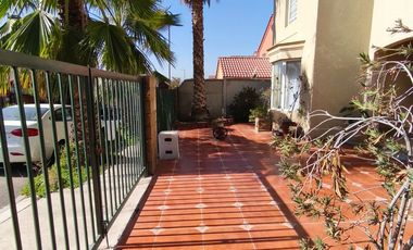 Venta de Hermosa Casa de 3 Pisos en Condominio Valle Lo Campino – Quilicura | 189 m², 4D / 3B / 3 Est.