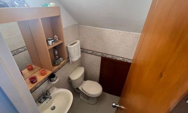 VENDO CASA AVENIDA LIBERTADORES