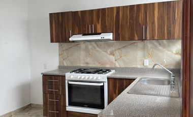 HERMOSO RESIDENCIAL EN VENTA EN FRACCIONAMIENTO VISTA MALINTZI