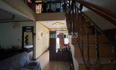 TERMURAH! Rumah 2 Lantai Srengseng, Hadap Selatan, Row 2 Mobil, Lokasi Strategis jakarta barat