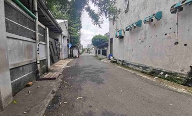 TERMURAH! Rumah 2 Lantai Srengseng, Hadap Selatan, Row 2 Mobil, Lokasi Strategis jakarta barat