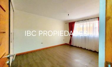 SE VENDE CASA EN PORTAL DE FLORENCIA ARICA