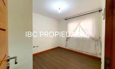 SE VENDE CASA EN PORTAL DE FLORENCIA ARICA