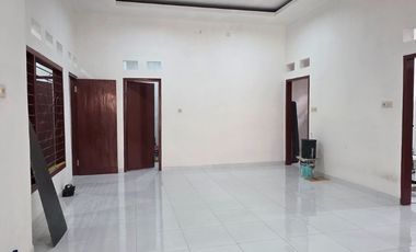 Rumah Cempaka Putih dekat Shell Cempaka Putih