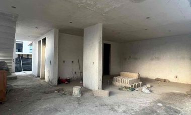ESTRENA CASA EN ESQUINA DENTRO DEL FRACCIONAMIENTO BOSQUES DE SANTA ANITA, PREVENTA.