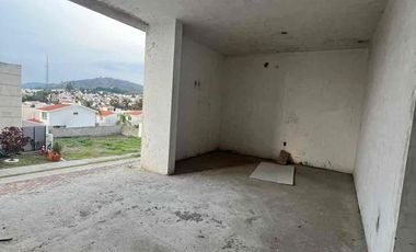ESTRENA CASA EN ESQUINA DENTRO DEL FRACCIONAMIENTO BOSQUES DE SANTA ANITA, PREVENTA.
