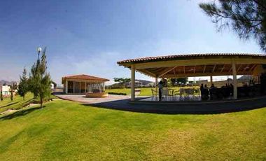 ESTRENA CASA EN ESQUINA DENTRO DEL FRACCIONAMIENTO BOSQUES DE SANTA ANITA, PREVENTA.