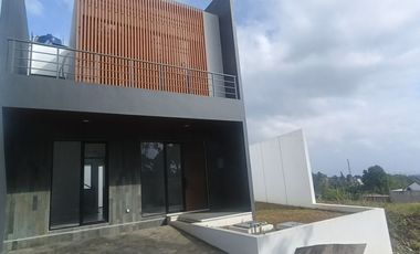 Jual Rumah Mewah di kawasan Citra Green Dago Bandung Utara