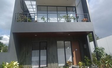 Jual Rumah Mewah di kawasan Citra Green Dago Bandung Utara