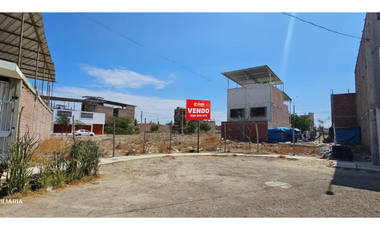 GRAN VENTA DE TERRENO FRENTE A PARQUE EN LAS CASUARINAS 3 ERA ETAPA, LOS PORTALES