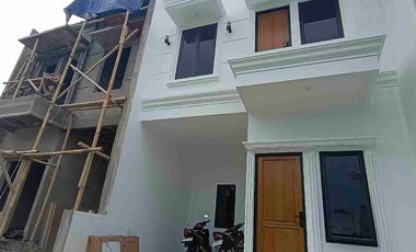 Rumah Putih 2 Lantai terbaru di jakarta timur