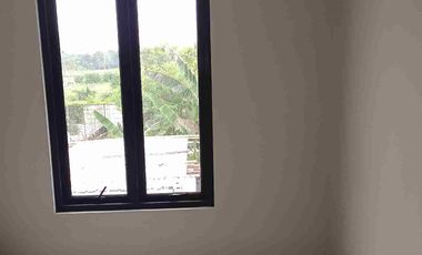 Rumah Putih 2 Lantai terbaru di jakarta timur