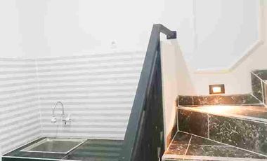 Rumah Putih 2 Lantai terbaru di jakarta timur