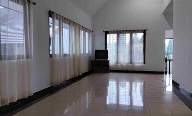 Dijual Rumah terawat di Setiabudhi Regensi