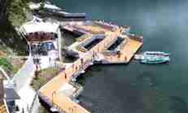 HOTEL VIEW PANTAI DAN GUNUNG SEMINUNG DI BANDING AGUNG