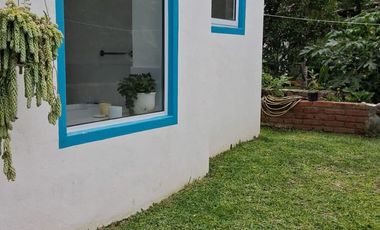HERMOSA CASA DE UNA PLANTA EN LAS CAÑADAS DISEÑO EN L MUCHA LUZ NATURAL, HUERTA ORGANICA , SEGURIDAD Y PRIVACIDAD