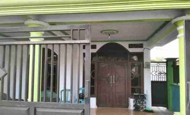 Jual murah rumah di  0 jalan raya Trowulan  Mojokerto.