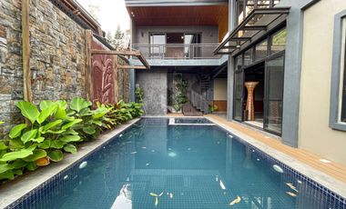 Furnished Modern Tropical Corner House and Lot For Sale in Tagaytay Country Homes, Tagaytay