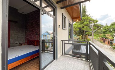 Furnished Modern Tropical Corner House and Lot For Sale in Tagaytay Country Homes, Tagaytay
