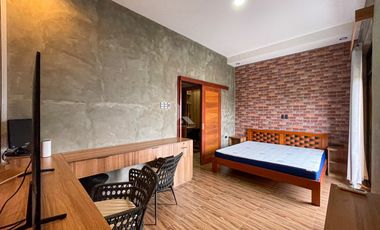 Furnished Modern Tropical Corner House and Lot For Sale in Tagaytay Country Homes, Tagaytay