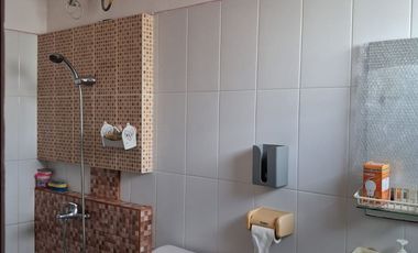 Di jual rumah 2 lantai, strategis dekat pintu Tol  Pamulang dan tidak banjir, Cluster Greenwoods Pamulang tangerang selatan, direct owner