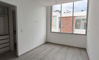 VENDO CASA A ESTRENAR EN CARCELÉN 