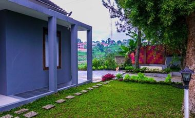 Rumah minimalis di Taman Kayu Manis Village Cimahi Padaasih View Gunung