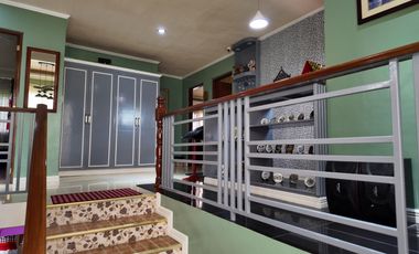 FOR SALE 4 BEDROOM 2-STOREY HOUSE NEAR MANILA