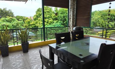 FOR SALE 4 BEDROOM 2-STOREY HOUSE NEAR MANILA