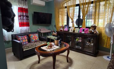 FOR SALE 4 BEDROOM 2-STOREY HOUSE NEAR MANILA