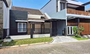 Turun Harga! Rumah Murah Luas 153 m2 di Perumahan Permata Jingga Suhat