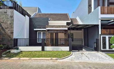 Turun Harga! Rumah Murah Luas 153 m2 di Perumahan Permata Jingga Suhat