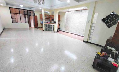 JUAL CEPAT Rumah Luas Hoek di Jalan Abadi, Gegerkalong