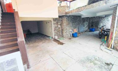 JUAL CEPAT Rumah Luas Hoek di Jalan Abadi, Gegerkalong