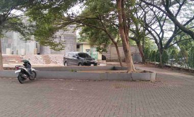 Dijual murah ruko 2 lt siap huni sudah di renov di dekat pintu tol Sawangan