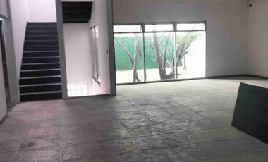 SUPER CASA, PARA OFICINAS, RESTAURANT , ESCUELA DE BALLET, DE BELLEZA, AMPLIASIMOS ESPACIOS Y HERMOSA TERRAZA EN UNA DE LAS MEJORES COLONIAS DE PUEBLA LA PAZ‼️‼️‼️