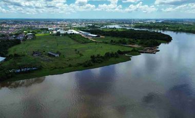 Tanah Adisucipto tepi jalan sampai sungai Kapuas