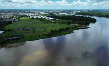 Tanah Adisucipto tepi jalan sampai sungai Kapuas