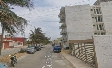 Departamento Adj s pos. en Cda. de Rufino Tamayo , Paraíso Coatzacoalcos, 96523 Coatzacoalcos, Veracruz.