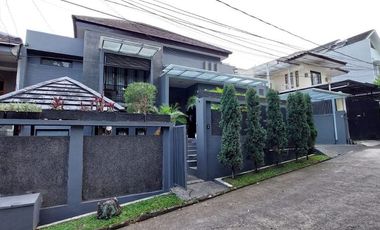DIJUAL CEPAT RUMAH MEWAH GEGERKALONG KPAD DAARUT TAUHID UPI NHI BANDUNG UTARA.