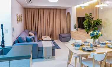 Sophisticated Condo with Cozy Living Room in Mandani Bay