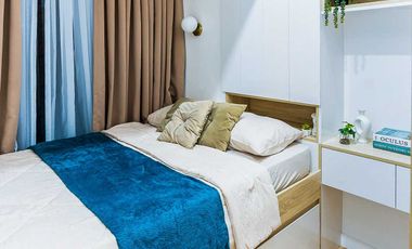 Sophisticated Condo with Cozy Living Room in Mandani Bay