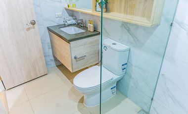 Sophisticated Condo with Cozy Living Room in Mandani Bay