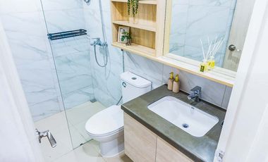 Sophisticated Condo with Cozy Living Room in Mandani Bay