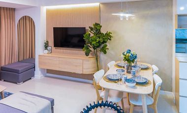 Sophisticated Condo with Cozy Living Room in Mandani Bay