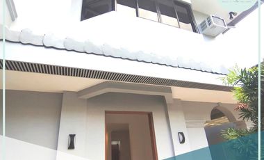 2 STOREY HOUSE WITH ATTIC FOR RENT IN MERVILLE VILLAGE, PARAÑAQUE CITY